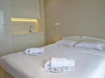 ریپابلیکا آکادمیک آپارت بویوک چکمجه