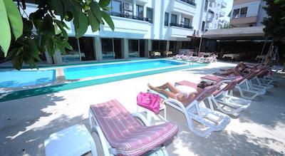 سوئیت لاگونا اتل