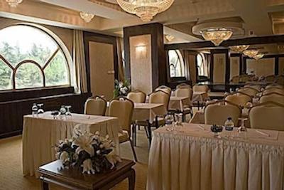 الیت هتل دراگوس