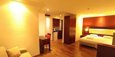 مانگانا کناک هتل