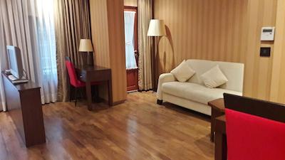 مانگانا کناک هتل