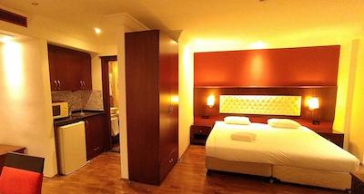 مانگانا کناک هتل