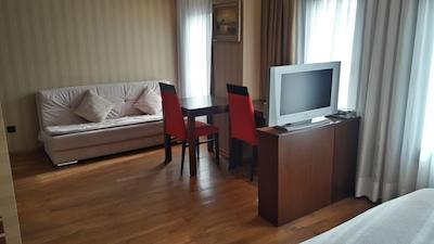 مانگانا کناک هتل