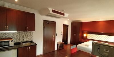 مانگانا کناک هتل