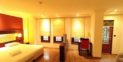 مانگانا کناک هتل