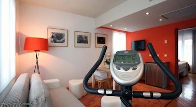 پتیت پالاس امبسی سرانو