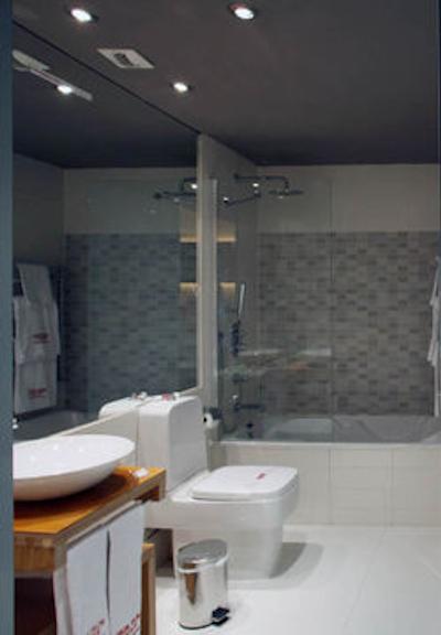 پتیت پالاس امبسی سرانو