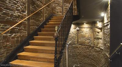 پتیت پالاس امبسی سرانو