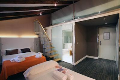 پتیت پالاس امبسی سرانو