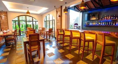 کوئین هتل اند سپا