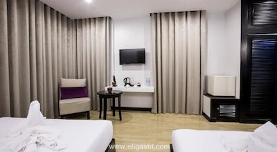 کوئین هتل اند سپا