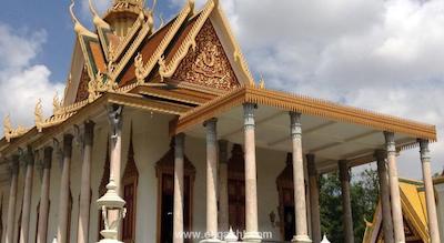 کوئین هتل اند سپا