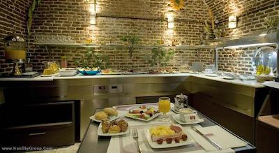 پتیت پالاس پسادا دل پین