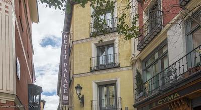 پتیت پالاس پسادا دل پین