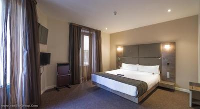 پتیت پالاس پسادا دل پین