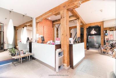 پتیت پالاس پسادا دل پین