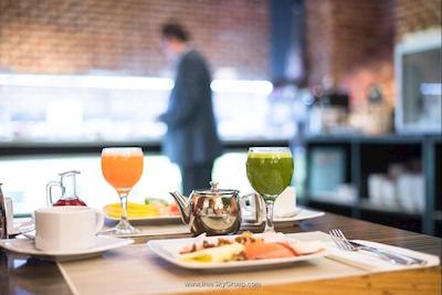 پتیت پالاس پسادا دل پین