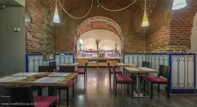 پتیت پالاس پلازا دل کارمن