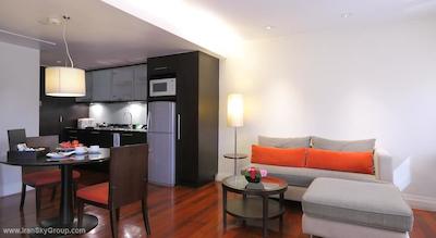 سیری ساتورن اکزکیوتیو سرویسد رزیدنس