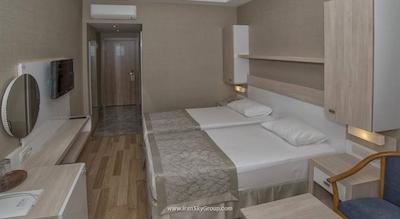 ریویرا هتل اند اسپا