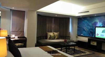 د گرند ساتورن