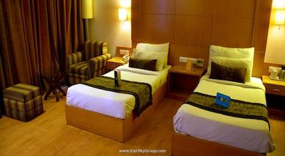 فاب هتل رویال سی ام بانی‌ پارک