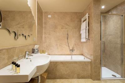 گرند هتل کوور