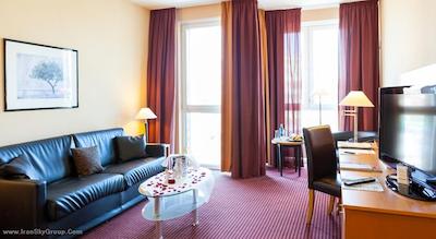 بست وسترن پرمیر پارک کانسول کلن