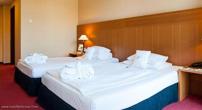 بست وسترن پرمیر پارک کانسول کلن