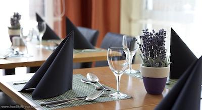 بست وسترن پرمیر پارک کانسول کلن