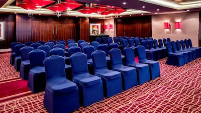 کرون پلازا دبی دیره