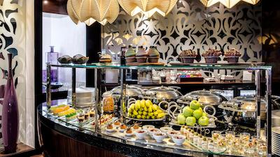 کرون پلازا دبی دیره