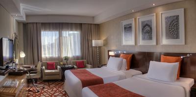 کرون پلازا دبی دیره