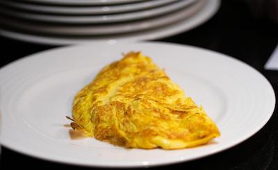 کرون پلازا دبی دیره