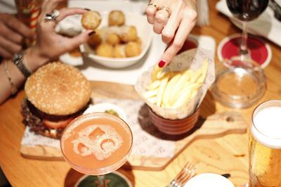 کرون پلازا دبی دیره