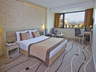 گرند هتل گولسوی