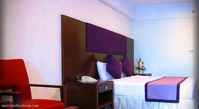 کارنمانی پالاس هتل