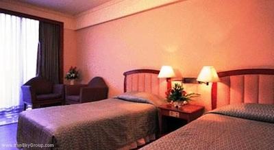 کارنمانی پالاس هتل