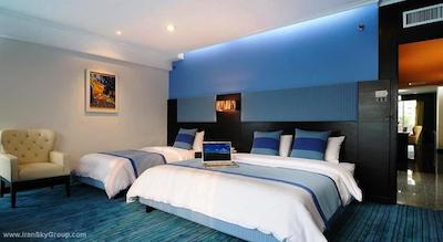 کارنمانی پالاس هتل