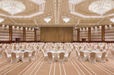 شرایتون گرند دوحه ریزورت اند کانونشن هتل