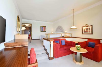 شرایتون گرند دوحه ریزورت اند کانونشن هتل