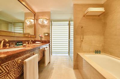 شرایتون گرند دوحه ریزورت اند کانونشن هتل