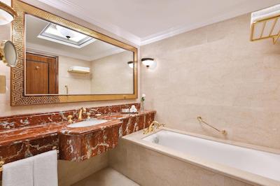 شرایتون گرند دوحه ریزورت اند کانونشن هتل