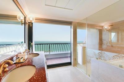 شرایتون گرند دوحه ریزورت اند کانونشن هتل