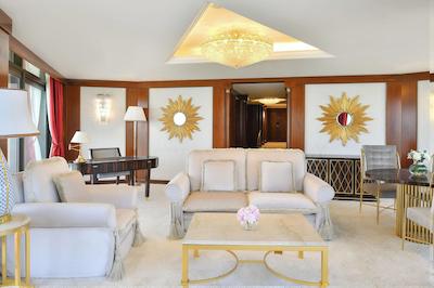 شرایتون گرند دوحه ریزورت اند کانونشن هتل