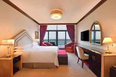 شرایتون گرند دوحه ریزورت اند کانونشن هتل