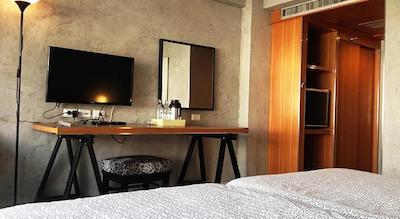 وایت پالاس بانکوک