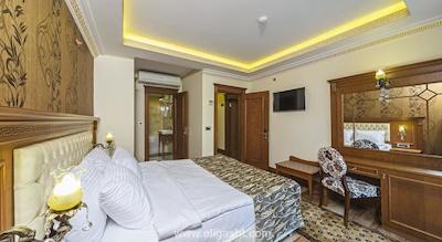 لاسوس پالاس هتل