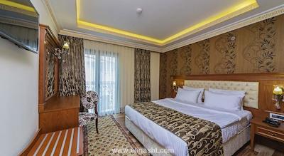 لاسوس پالاس هتل