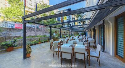 لاسوس پالاس هتل